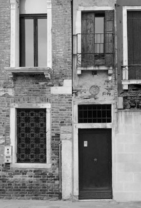 tanjawuertele-design-fotografie-venedig-fassade-fenster